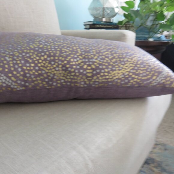 Lavender Purple Lilac Decorator Accent Pillow for Bed or Sofa Couch....625 - Picture 4 of 15